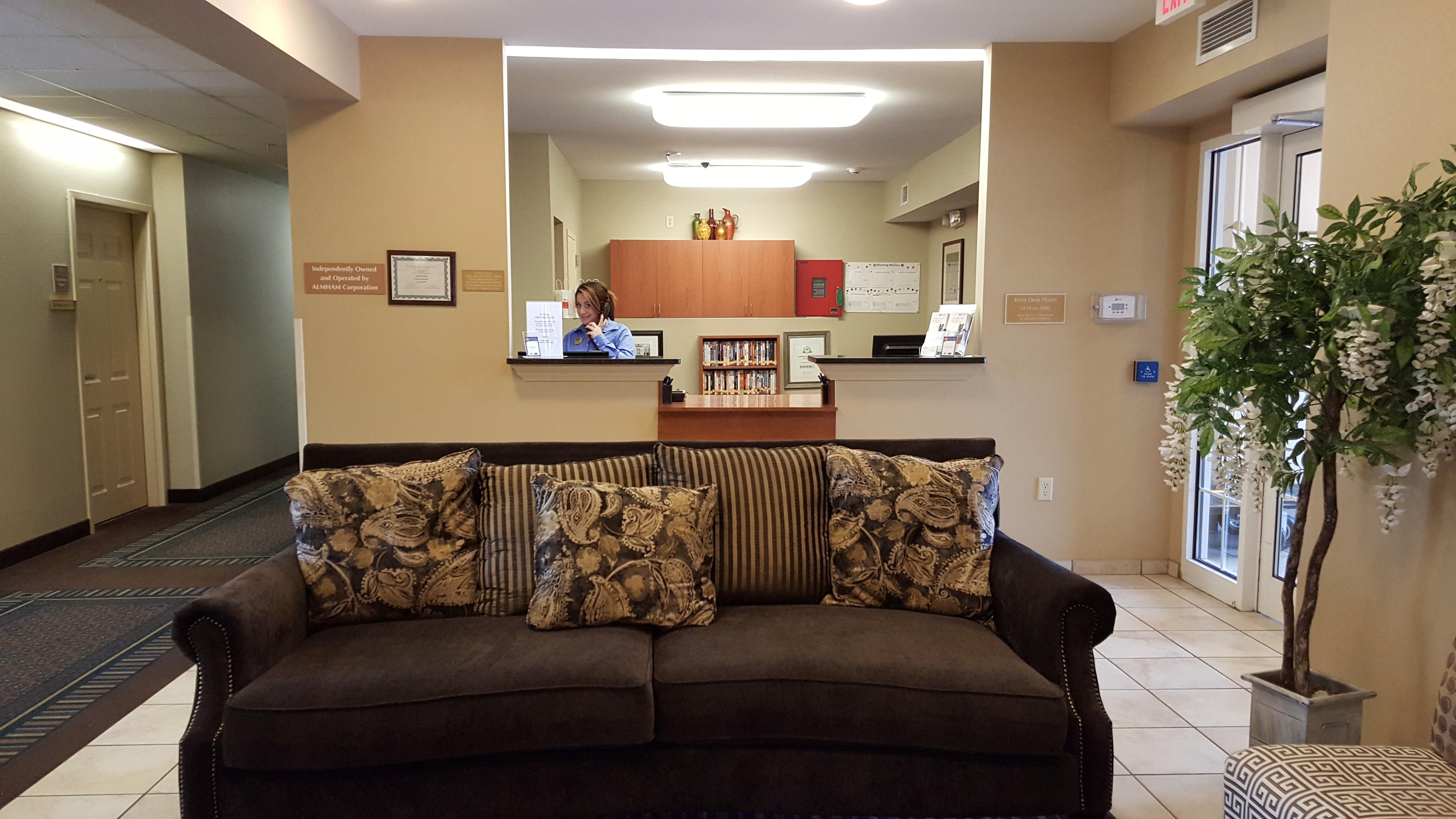 Candlewood By Ihg Hot Springs